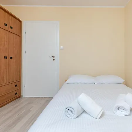 Osiedle Kombatantow Standard By Bookinghost *